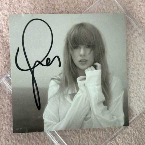 Taylor Swift Signed CD Insert The Tortured Poets Department TTPD - INSERT ONLY - Picture 4 of 5
